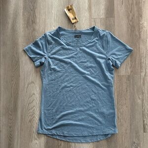 ✨NWT✨ Seadon Women’s Daymaker Tee, Size XSmall